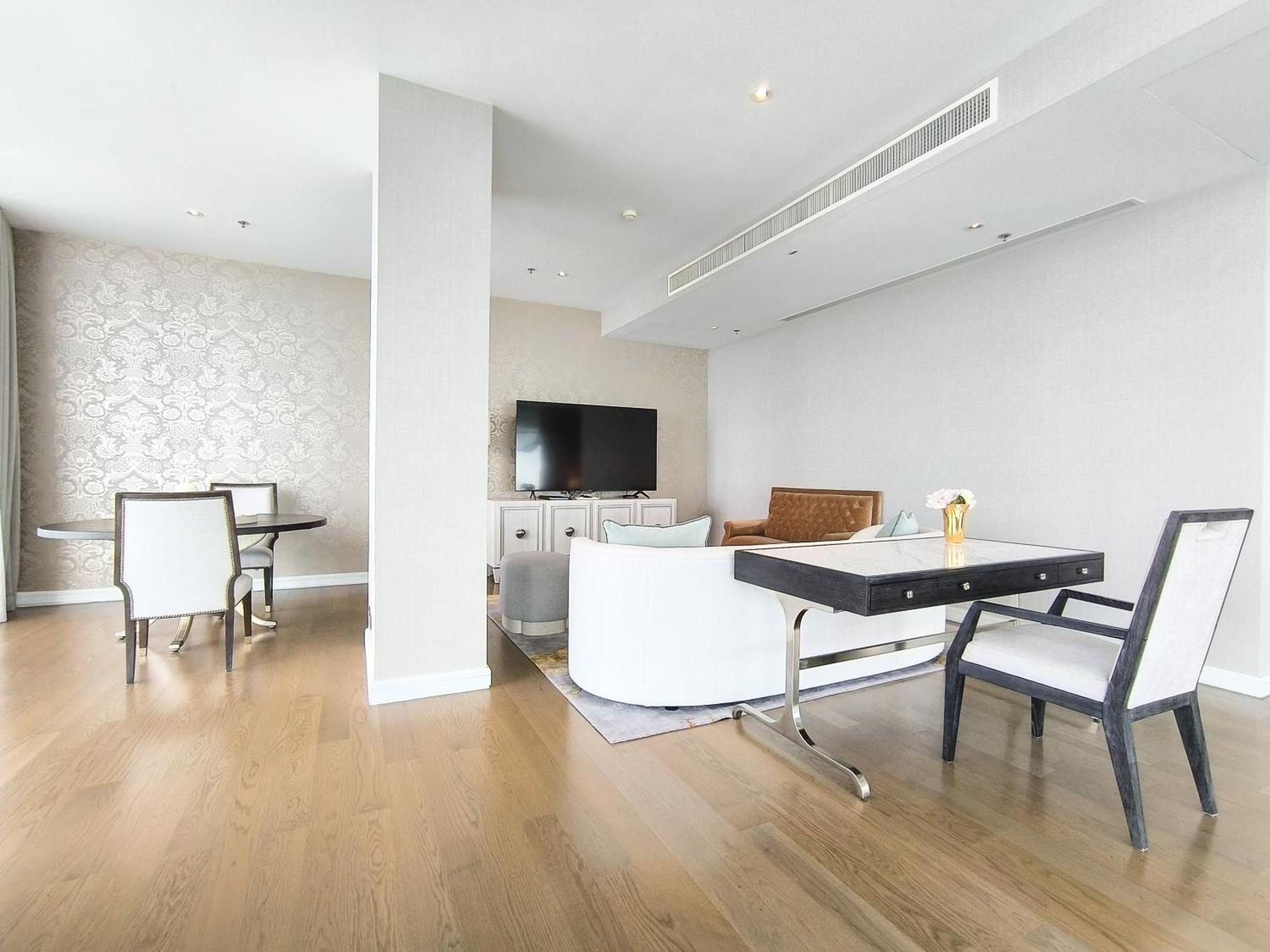 Magnolias Ratchadamri Boulevard Serviced Residences Бангкок Экстерьер фото